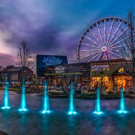 Amidst The Beauty Villa Pigeon Forge Esterno foto