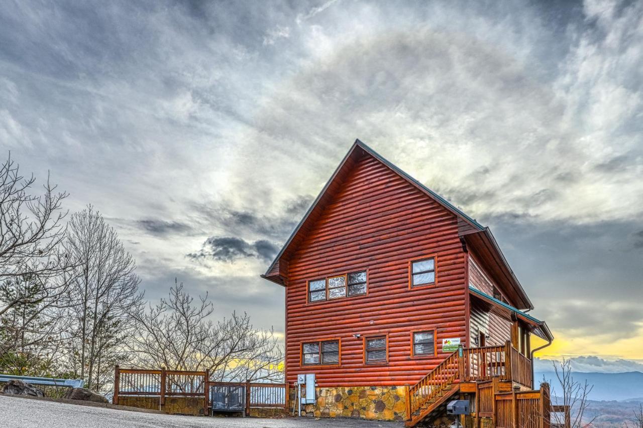 Amidst The Beauty Villa Pigeon Forge Esterno foto