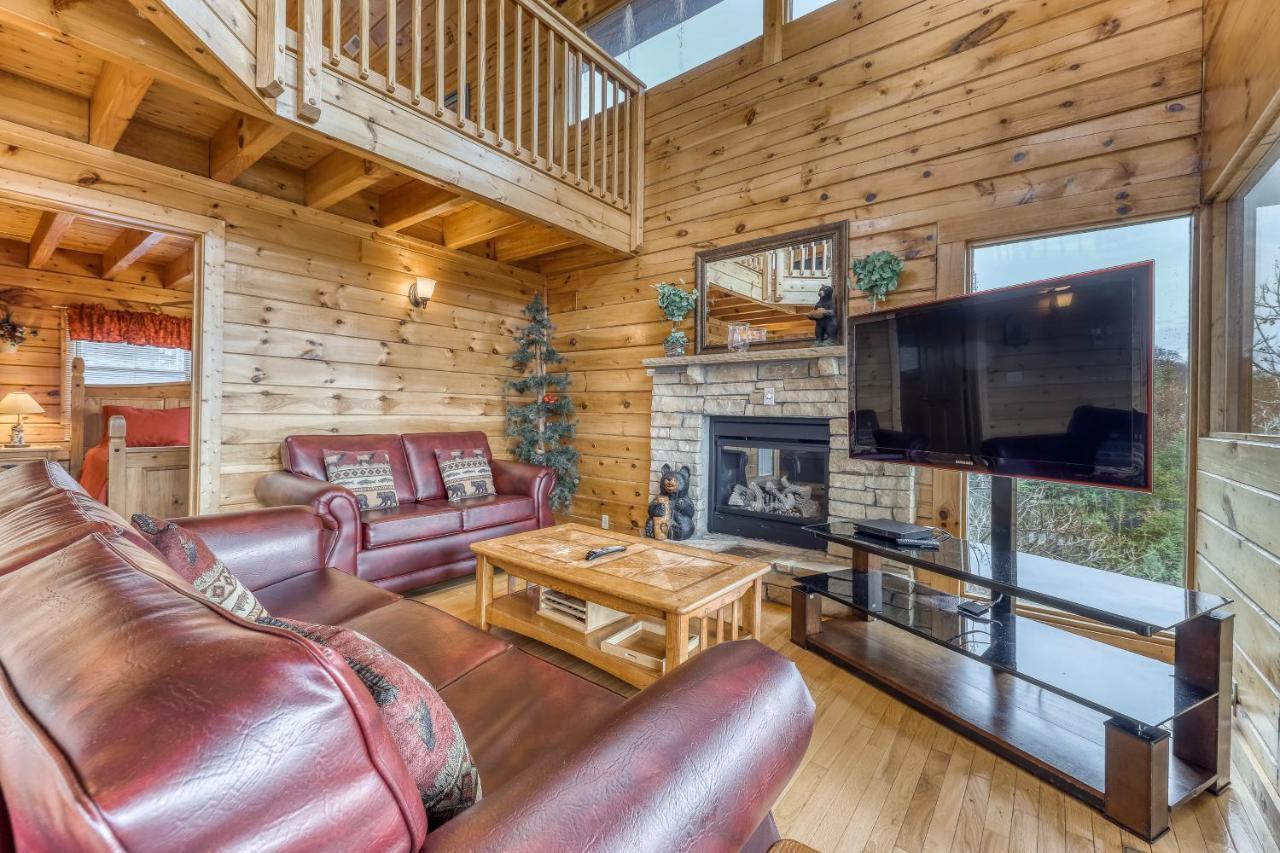 Amidst The Beauty Villa Pigeon Forge Esterno foto
