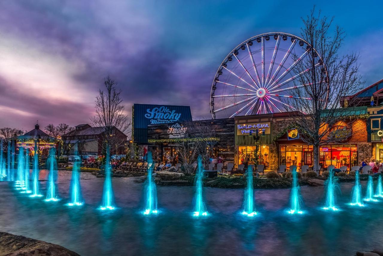 Amidst The Beauty Villa Pigeon Forge Esterno foto