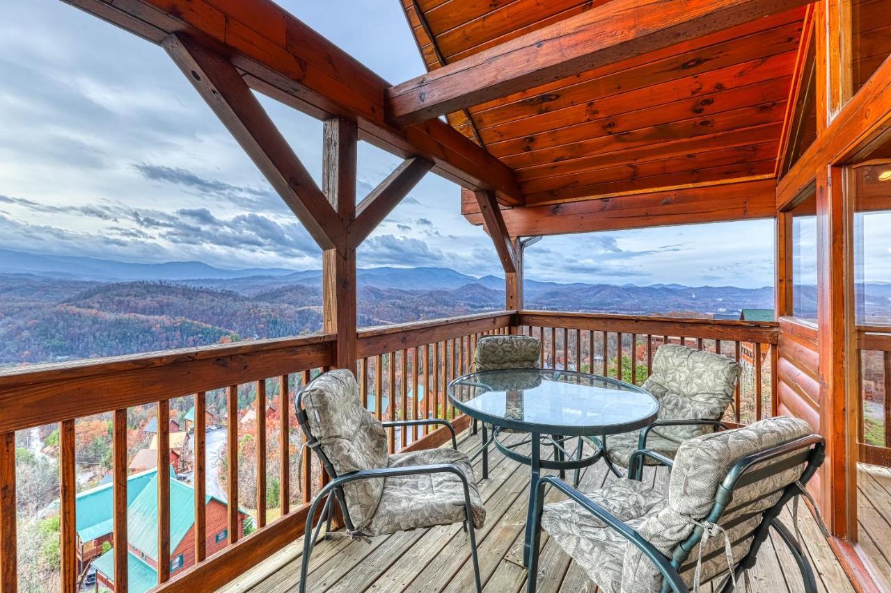 Amidst The Beauty Villa Pigeon Forge Esterno foto