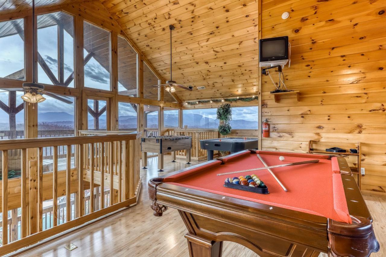 Amidst The Beauty Villa Pigeon Forge Esterno foto